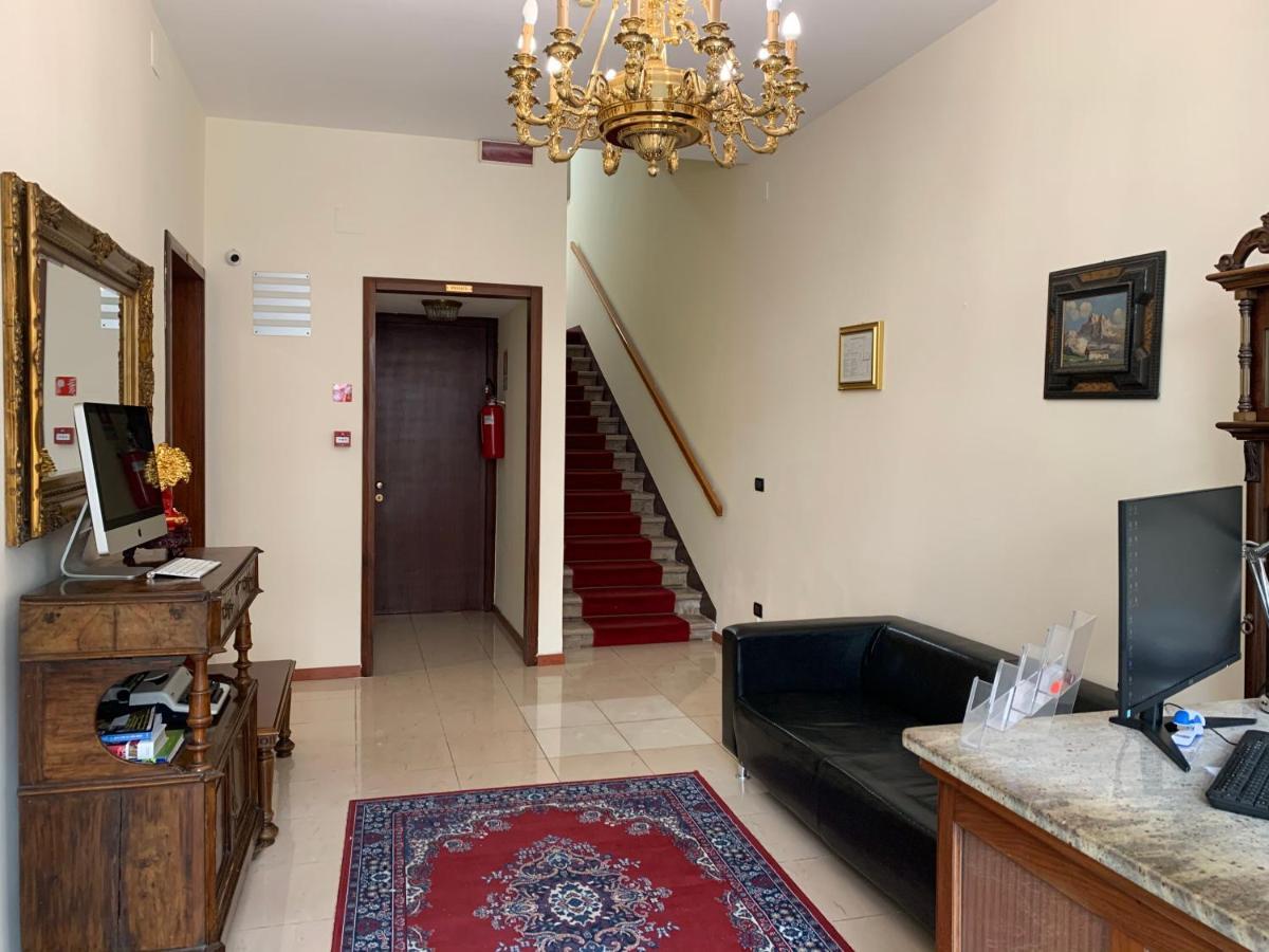 מסטרה Hotel Cortina מראה חיצוני תמונה
